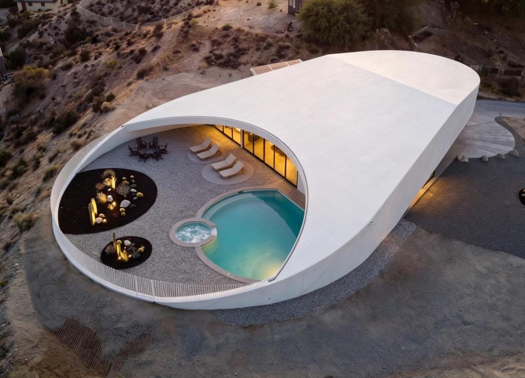 Pet-Friendly Joshua Tree Villa with Private Pool & Cowboy Tub