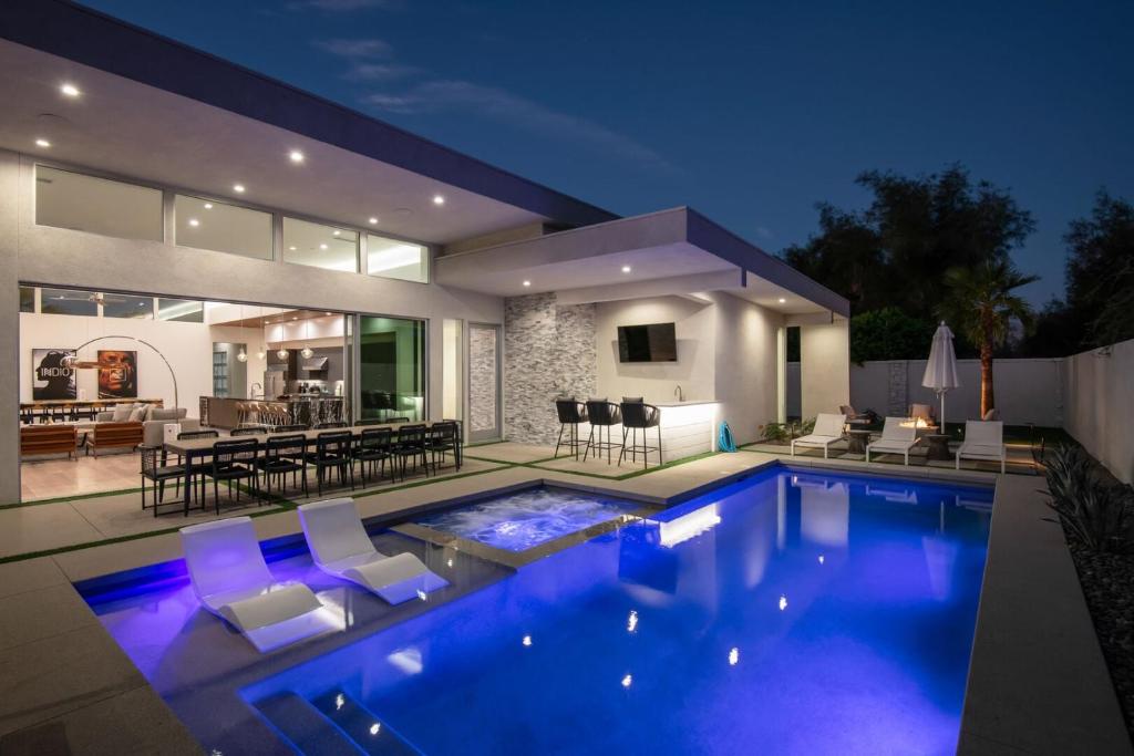 Pet-Friendly Coachella Desert Oasis with Private Pool & Spa
