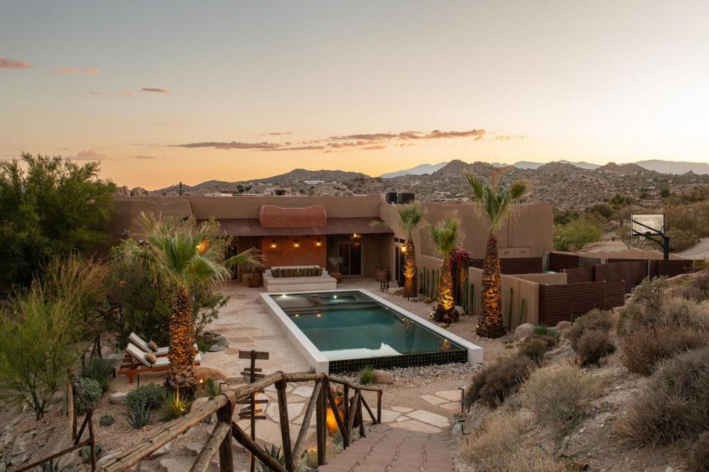 Joshua Tree vs Yucca Valley: Where Should Your Group Actually Stay? (2026)