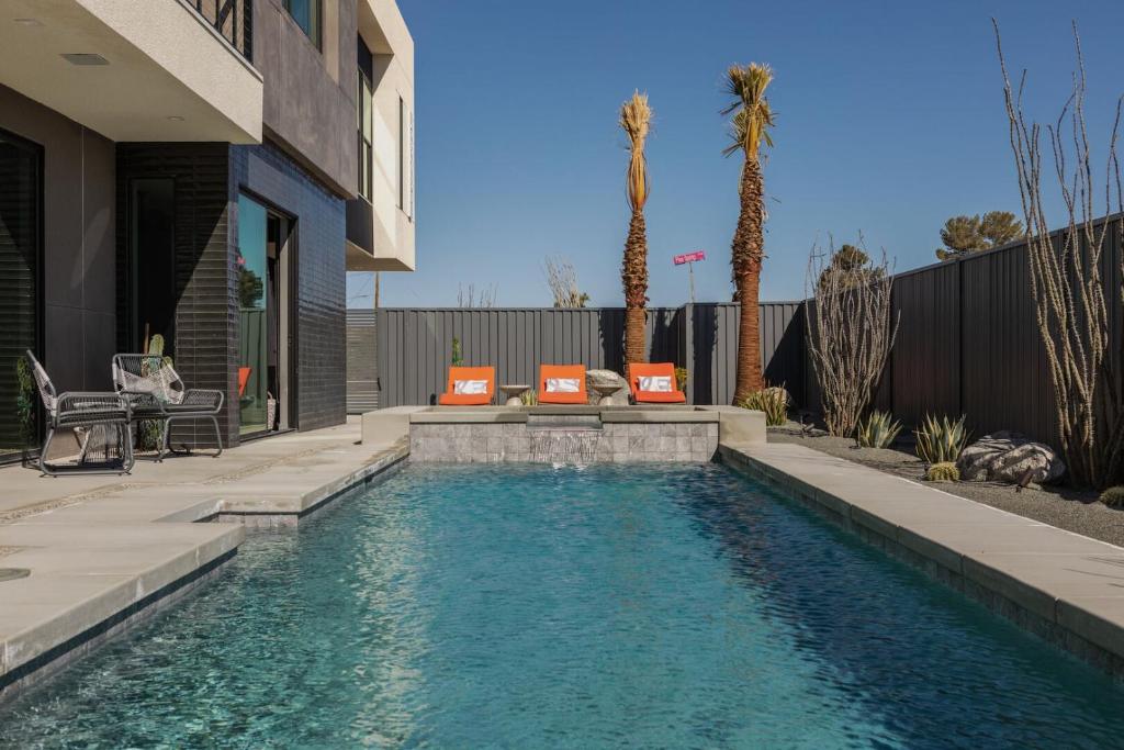 Pet-Friendly Joshua Tree Villa with Private Pool & Cowboy Tub